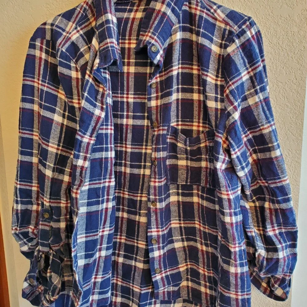 Flannel - Picture 2 of 4